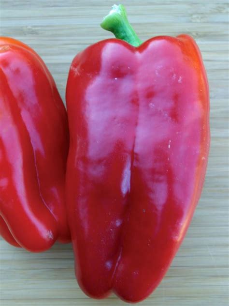 Types of Sweet Peppers | HGTV