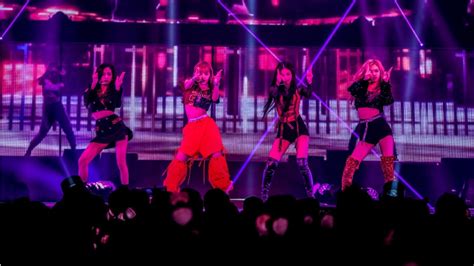 40+ Blackpink On Stage Wallpaper Gif - BLACKPINK WALLPAPER