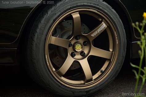 Bronze Volk Racing TE37 Saga Wheel - BenLevy.com