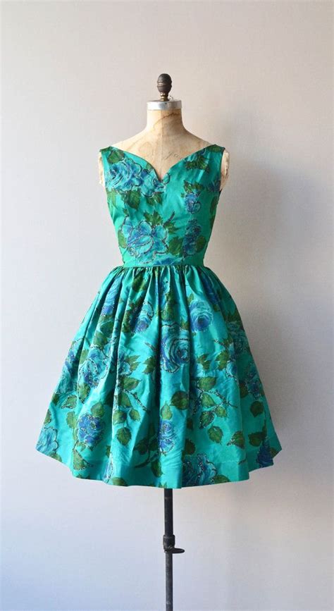 R E S E R V E D...esmaralda Dress Vintage 1960s Dress | Etsy | Vintage dresses, Vintage dresses ...