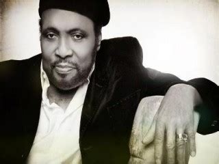 Andrae Crouch biography, birth date, birth place and pictures