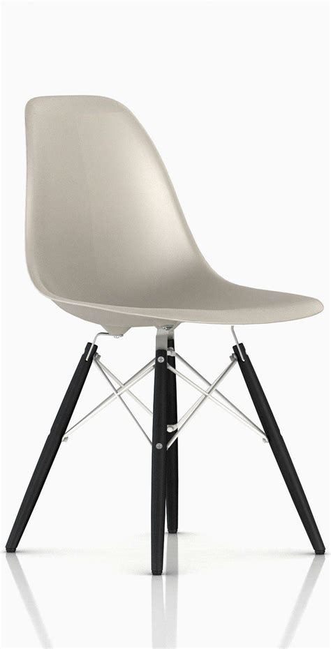 Eames Molded Plastic Side Chair - Herman Miller in 2022 | Eames molded ...