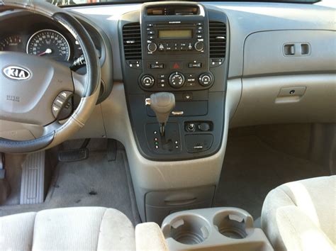 2006 Kia Sedona - Interior Pictures - CarGurus