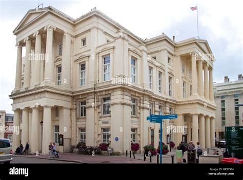 Brighton town hall hi-res stock photography and images - Alamy