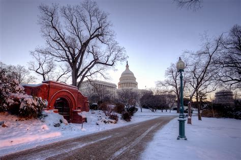 Snow at the Capitol