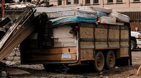 4 Ways to Recycle Old or Damaged Mattresses - RECAPP