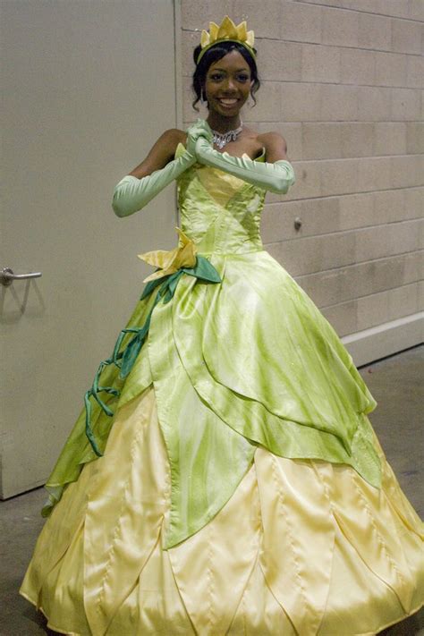 girls dress ideas - Tiana from The Princess and the Frog | Elliot ...