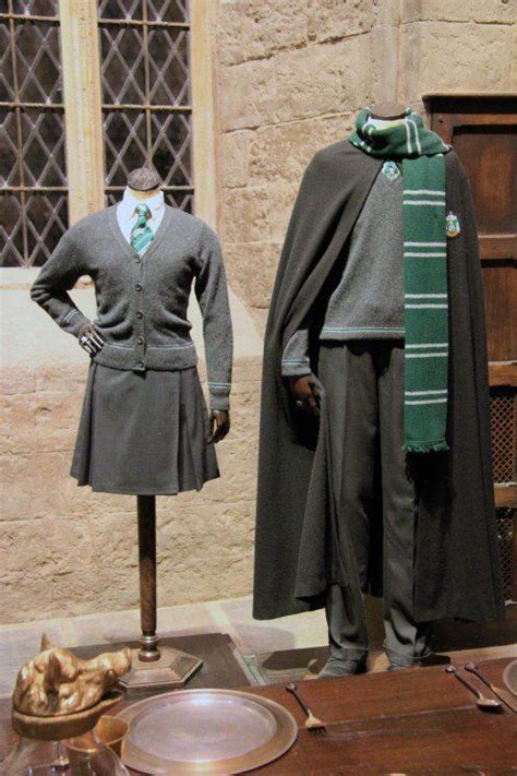 The official male and female Slytherin costumes. | Slytherin costume, Harry potter cosplay ...