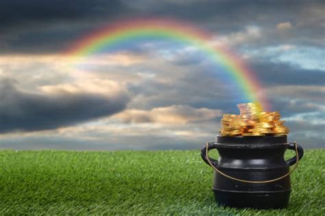 1,800+ Pot Of Gold Rainbow Stock Photos, Pictures & Royalty-Free Images ...