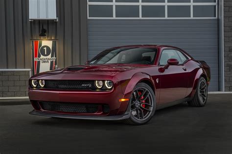 Dodge Reveals 2018 Challenger SRT Hellcat Widebody With Demon-Inspired ...