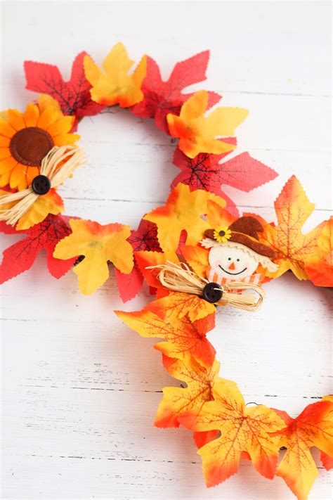 Easy DIY Fall Leaf Wreath - Break out the crafting supplies and make an ...