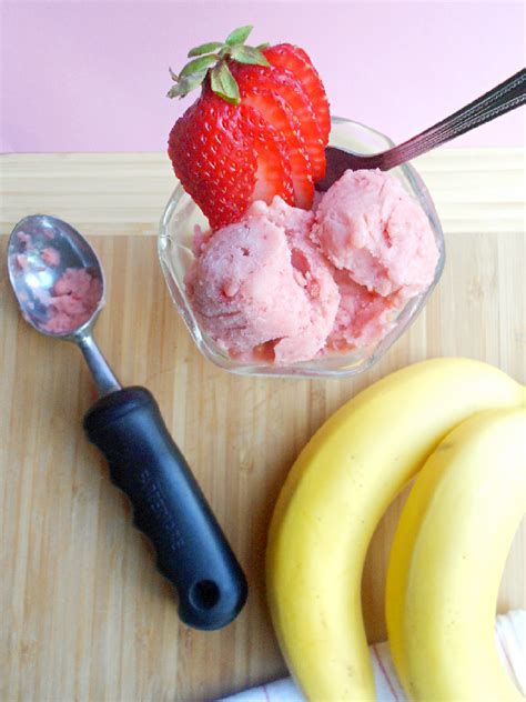 Two-Ingredient Strawberry Banana Ice Cream - Confessions of a ...