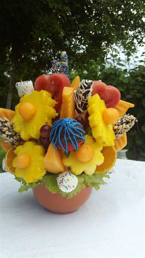 Happy birthday with and edible fruit basket | Edible fruit baskets ...