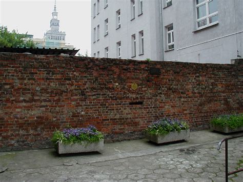 Images and Places, Pictures and Info: warsaw ghetto wall