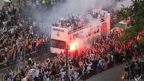 Real Madrid celebrate Champions League title – DW – 05/29/2016