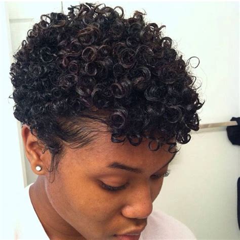 15+ Curly Hairstyle Black