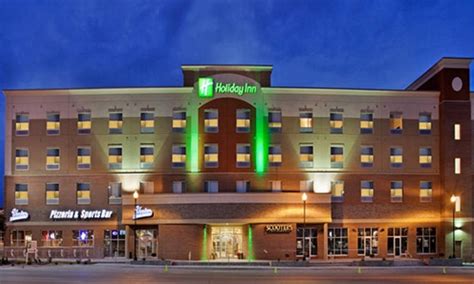 HOLIDAY INN OMAHA DOWNTOWN - WATERPARK, AN IHG HOTEL - UPDATED 2022 ...