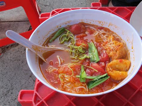 10 Essential Vietnamese Noodle Soups to Know (Beyond Pho) | Saveur