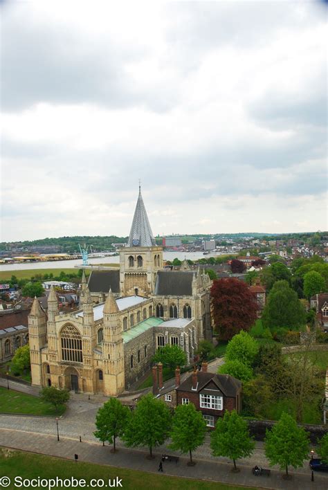 Visit Rochester Castle - Castle-Photography.co.uk