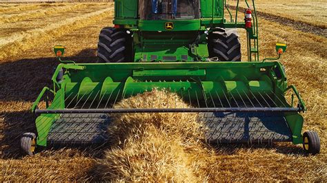 Combine Harvesters | Harvesting | John Deere Australia