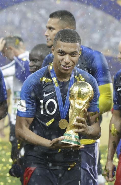 Column: At World Cup final, Mbappe, just 19, joins Pele | 710 KNUS ...