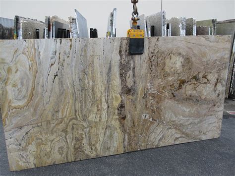 Serengeti Gold Granite 3cm Block 0061 | 2 slabs @ 122x61 | Arizona Tile Anaheim | Flickr