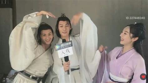 Ji Li (Nie Huaisang), Wang Zhuocheng (Jiang Cheng), and Xuan Lu (Jiang Yanli) behind the scenes ...