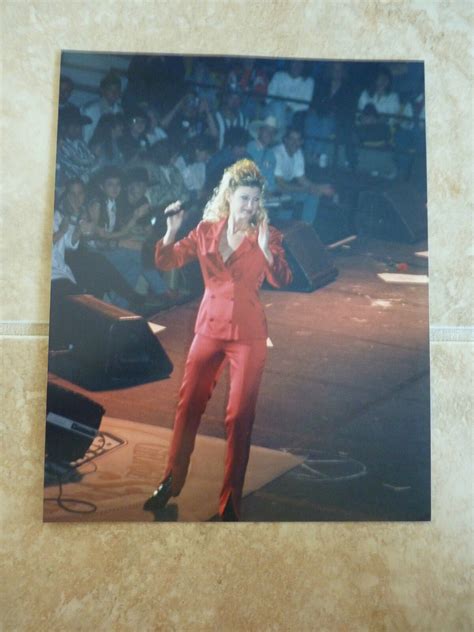 Faith Hill Live 8x10 Country Music Photo Picture | Autographia