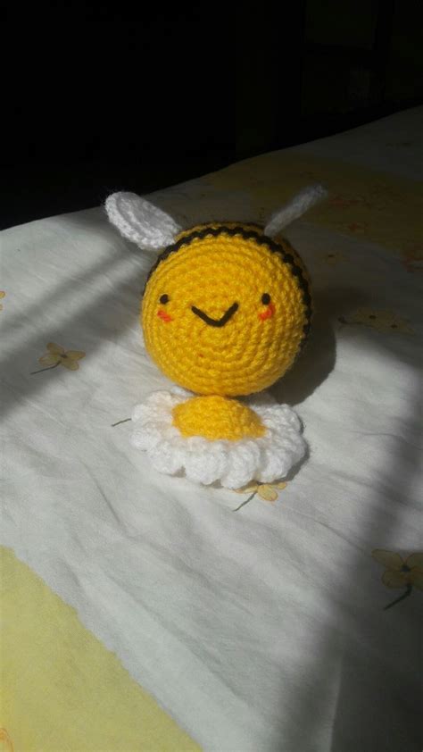 bee crochet | Crochet, Bee, Beanie