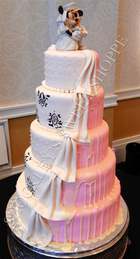 Shockley's Sweet Shoppe Half and Half Mickey and Minnie Mouse Wedding Cake! | Wedding cake ...