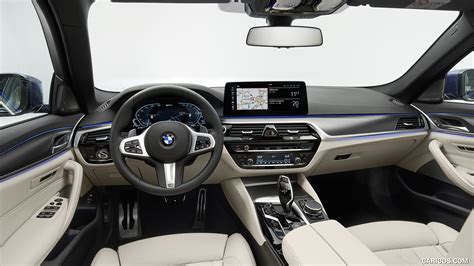 2021 BMW 530e xDrive Plug-In Hybrid | Interior, Cockpit