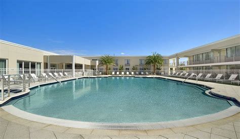 Hotel Venezia | Venice Hotel Near Venice Beach | Venice hotels, Resort, Sarasota county