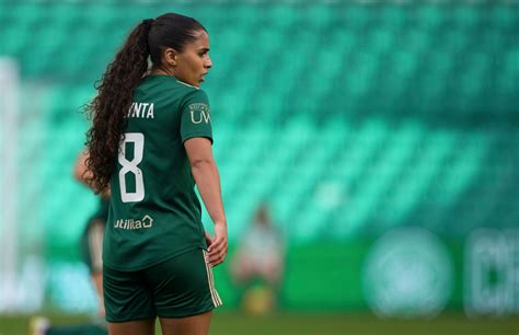 Download Celtic F.C. Women Jacynta Galabadaarachchi Sports HD Wallpaper