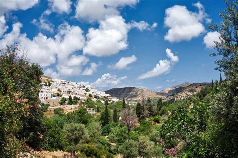 Private Water Hiking Trails on Naxos - Grekaddict.com