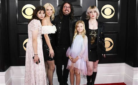 Dave Grohl Hits the Grammys 2023 with His Wife and Daughters