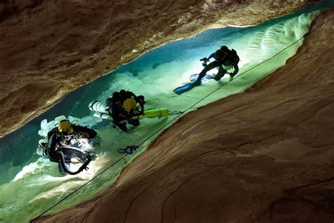 Researchers diving deep into Devil’s Hole to study climate history | Pahrump Valley Times