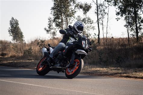 The KTM 890 SMT Motorcycle | motor bike review of the KTM bike.