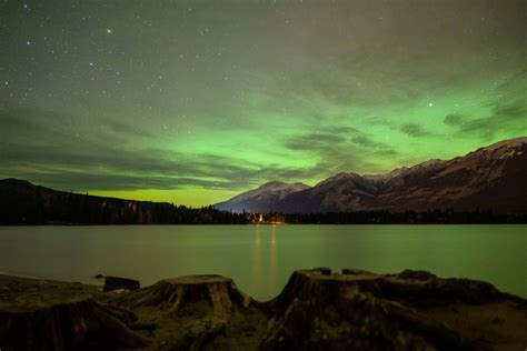 Where & HOW To See The Northern Lights in Banff