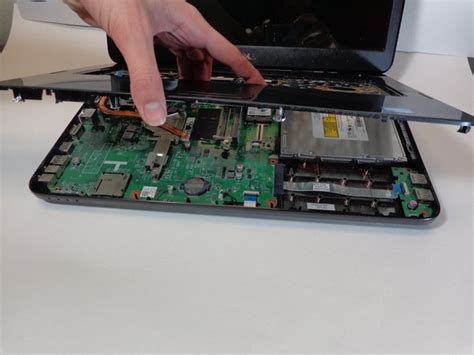 Dell Inspiron 3520 Screen Replacement - iFixit