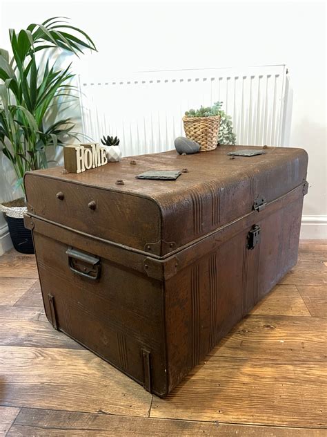 Vintage Metal Steamer Trunk Rustic Coffee Side Table Original Travel L – Rust Hut