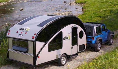 8 Best Small Campers Under 2,000 lbs. with Bathrooms for 2024 | Small ...