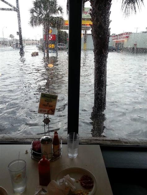 Flooding In Myrtle Beach - After about two hours of downpour (Credit WPDE Weather) : pics