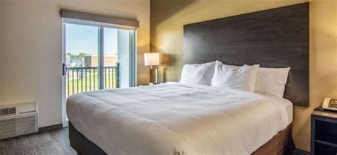 2 Best Hotels With In-Room Balcony Near Cleveland, Ohio | Trip101