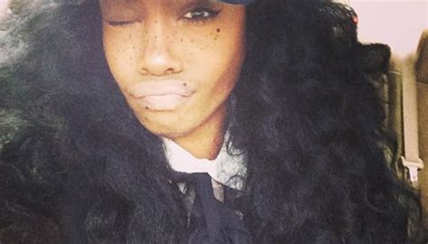 SZA's Hair Is Fake