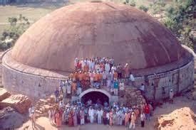 VIDHYAS TEMPLE VISIT | Rammed earth wall, Isha yoga, Temple