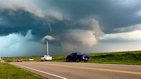 1 killed and almost 2 dozen injured in overnight storms in Mississippi ...