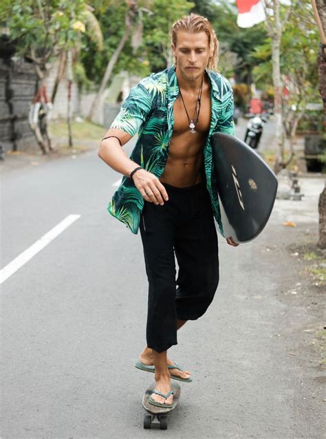 Flip Flop Moves | Surfer style outfits, Surf style clothes, Surf style men