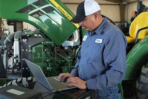 John Deere agrees to give American farmers the right to repair - Future Farming