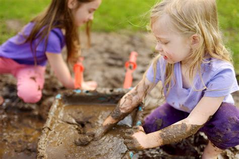 Jungle Gyms: The Perfect Way to Give Your Children’s Development a Boo ...