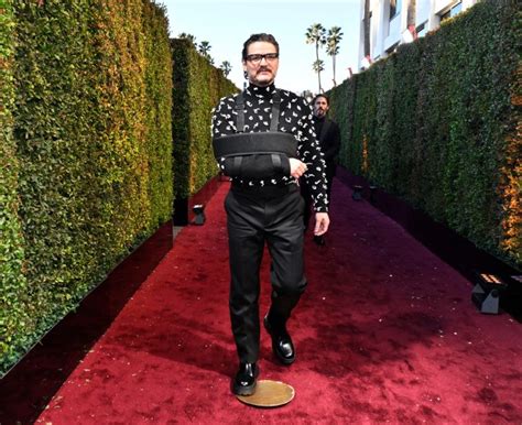 Pedro Pascal Slips Into Platform Boots for Golden Globes 2024 ...